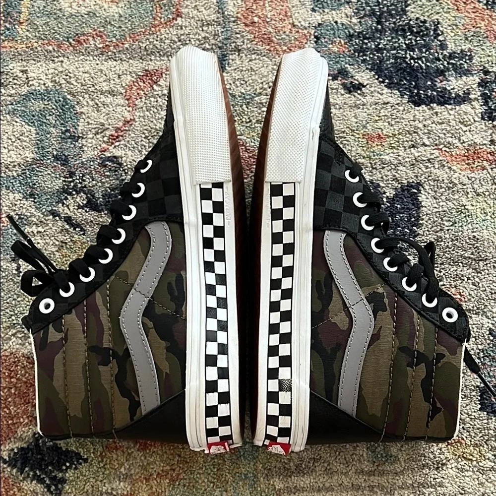 🖤NEW CUSTOM—Vans Sk-8 Camo/Leather Hi-Top Sneakers Checkered Detail—(Size 7)🖤 - Picture 6 of 9